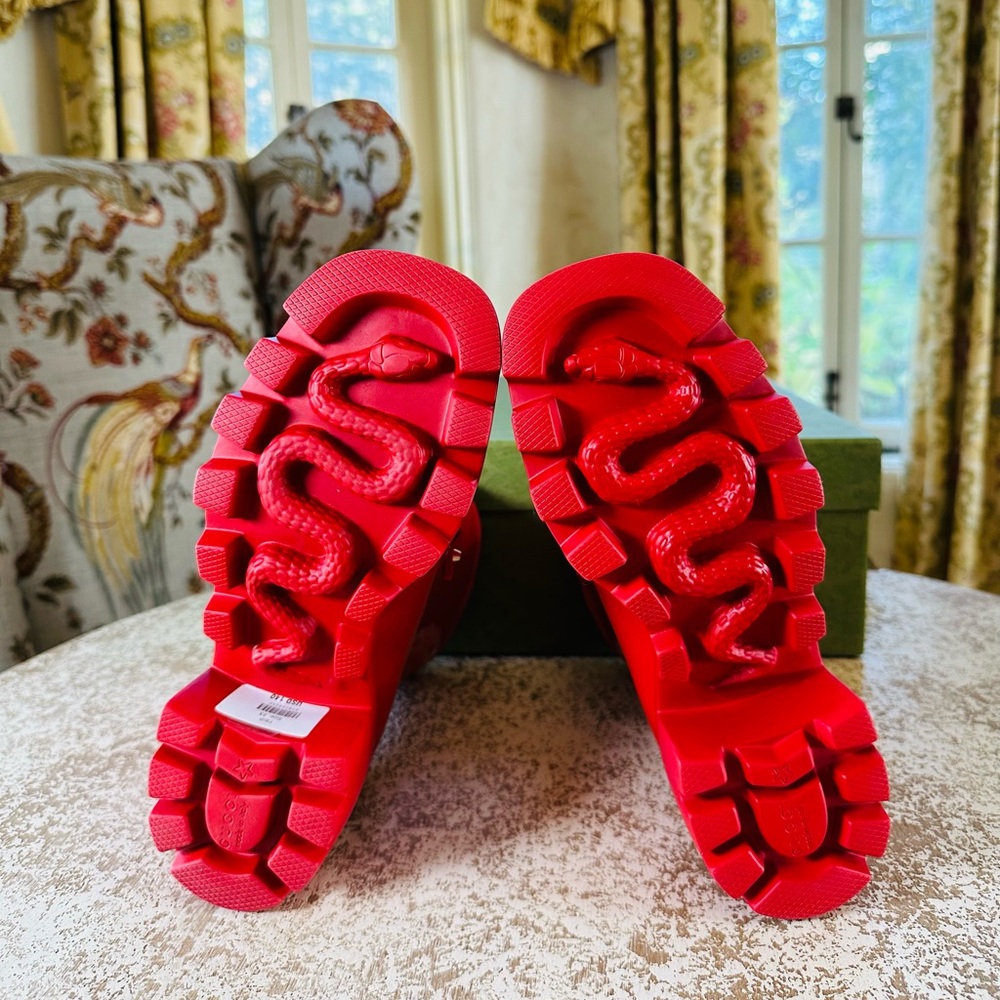 Gucci - Picture 5 of 9